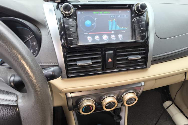 Used Toyota YARiS L Zhi Xuan 2015 1.5E Automatic Charm Edition