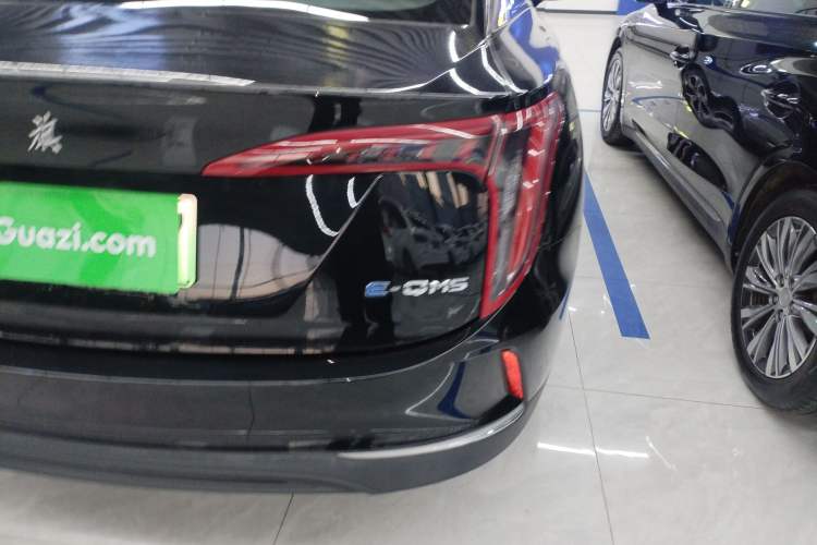 Used Hongqi E-QM5 2021 Charging T3 Version 5 Seats
