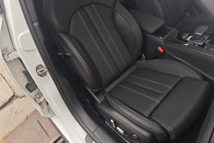 Used Audi A4L 2024 40 TFSI Luxury Dynamic Edition