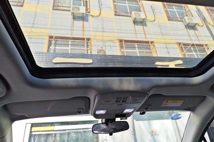 Used Buick Envision 2018 20T Two-Wheel-Drive Elite Model
