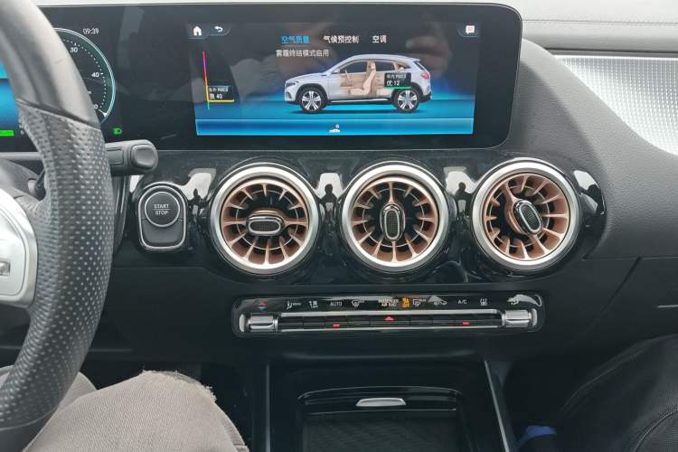 Used Mercedes-Benz EQA 2022 EQA 300 4MATIC Launch Edition