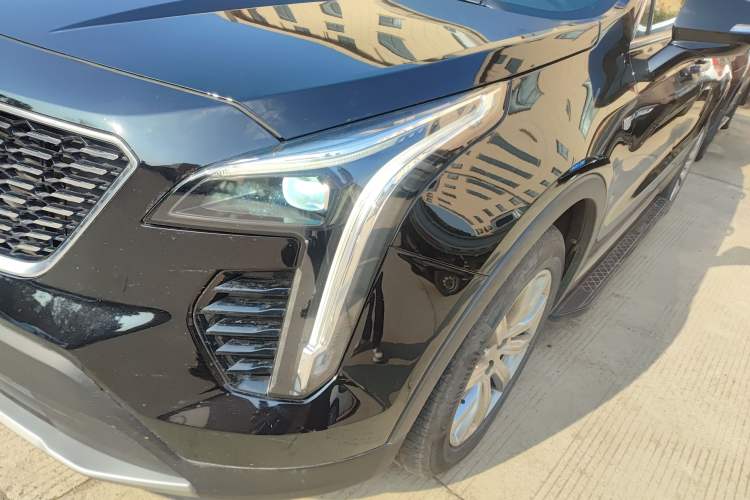 Used Cadillac XT4 2022 28T Two-Wheel-Drive Luxury Version
