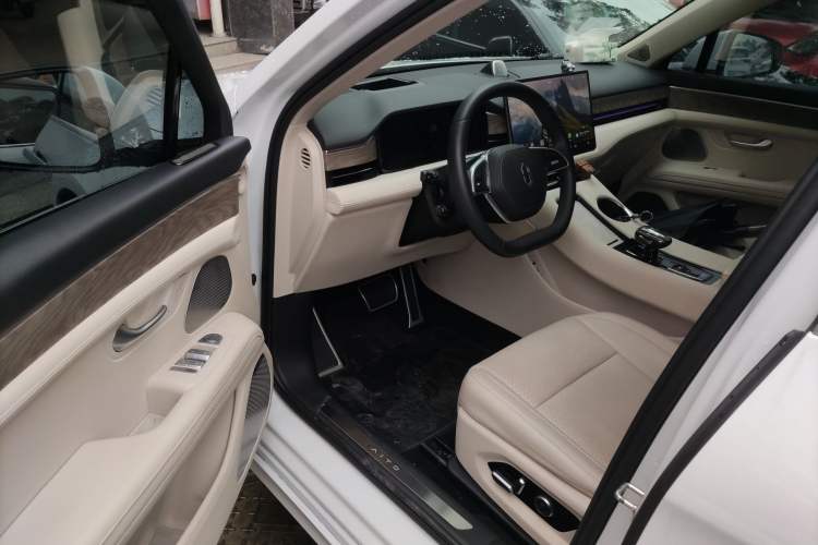 Used Hima AITO M5 2022 Range-Extended Rear-Drive Standard Version