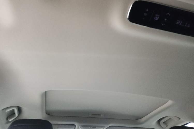 Used Honda Elysion 2022 2.0L eHEV Luxury First Edition
