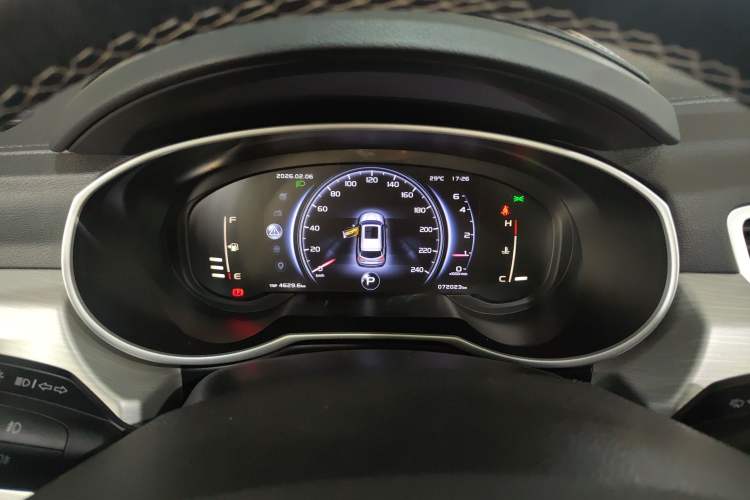 Used Geely Auto Emgrand X7 Sport 2018 1.8TD Automatic Two-Wheel Drive Smart Connect 4G Internet Edition