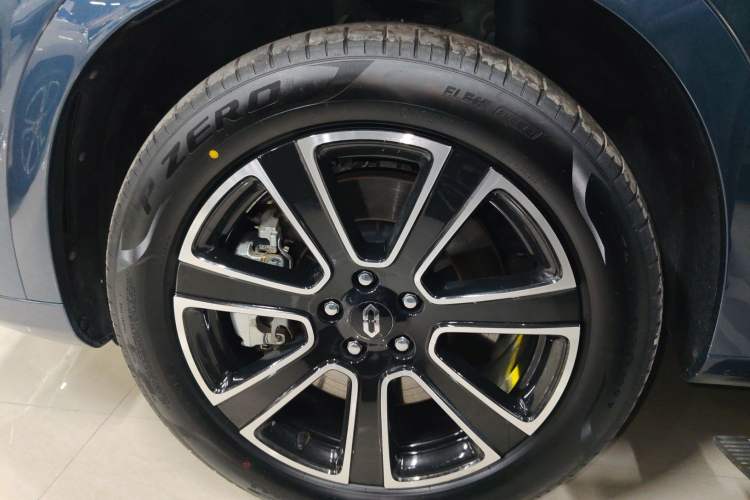 Used Hima AITO M7 2024 1.5T Intelligent Driving 4WD Pro Edition 5 Seats
