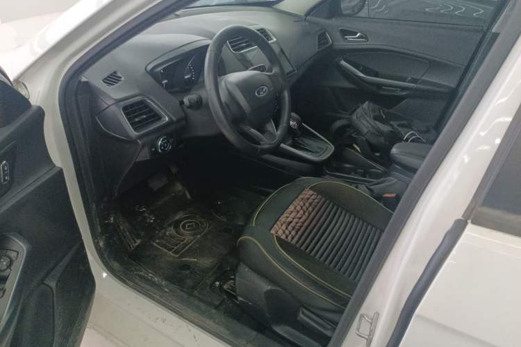 Used Ford Escort 2019 Revised 1.5L Automatic ZhiXiang Version China VI Standard
