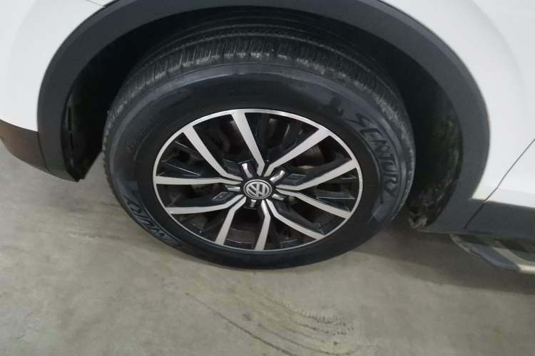 Used Volkswagen Tiguan L 2018 330TSI Automatic Two-Wheel Drive Luxury Edition
