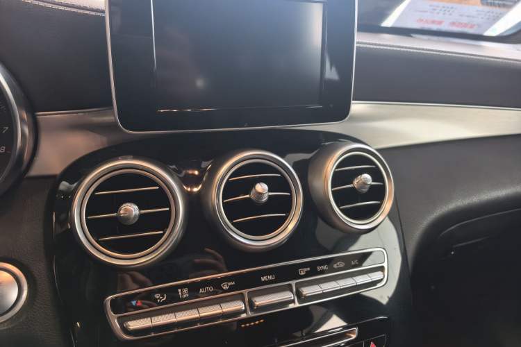 Used Mercedes-Benz GLC 2019 GLC 200 L 4MATIC
