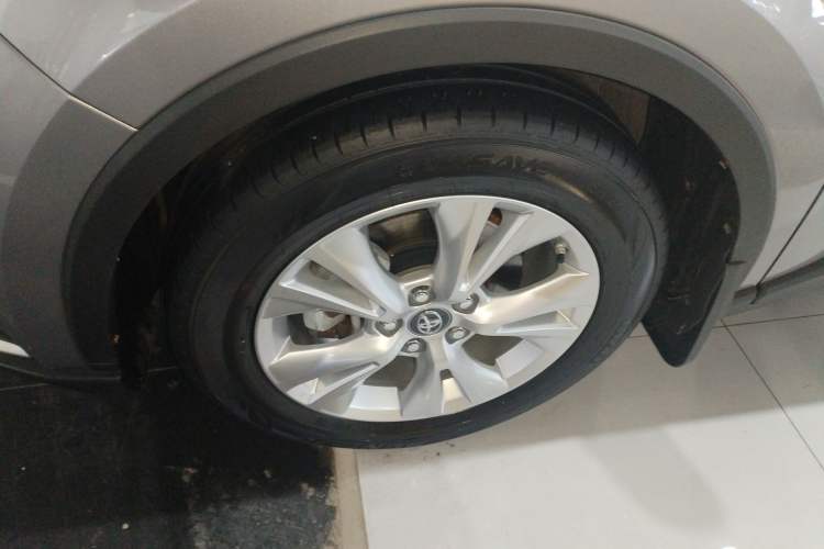 Used Toyota IZOA 2021 2.0L Enjoy Edition
