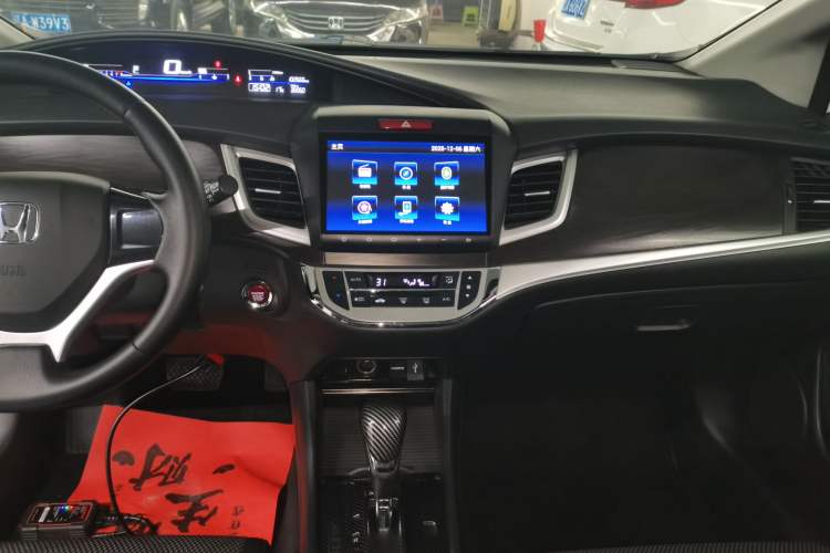 Used Honda Jade 2016 1.8L Automatic Comfort Elite Version 5 Seats
