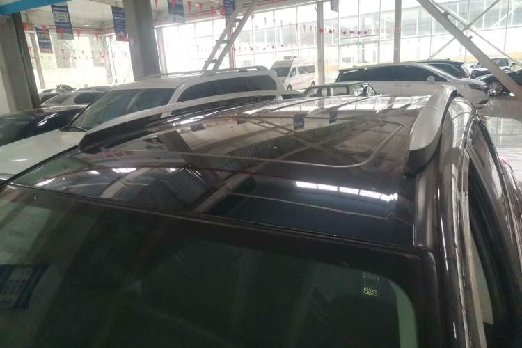 Used Toyota RAV4 2016 2.0L CVT Two-Wheel Drive Fashion Edition China V Standard
