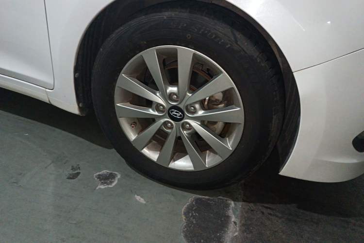 Used Hyundai Mistra 2014 1.8L Automatic Smart GLS
