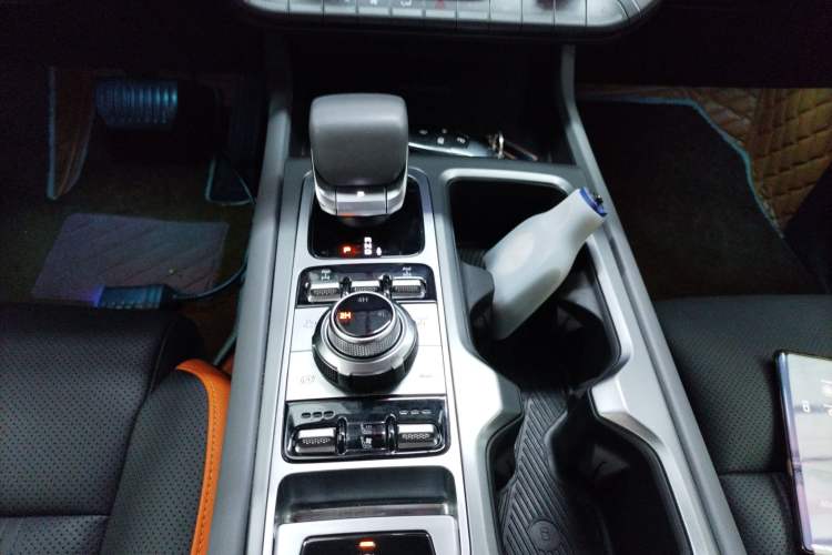 Used Beijing Auto BJ40 2024 2.0T All-New Urban Hunter Edition Ultimate Version
