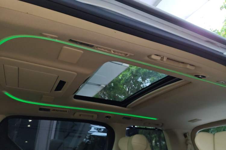 Used Toyota Alphard 2018 Revised Version 3.5L Luxury Edition
