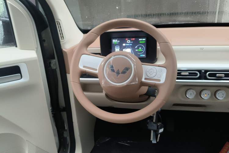 Used Wuling Hongguang MINIEV 2024 3rd Generation 215km Youth Edition