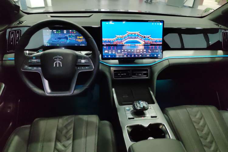 Used BYD Song L DM-i 2025 Intelligent Driving Version 112 km Beyond-Range Type
