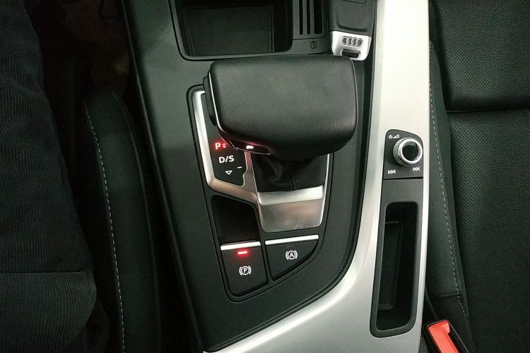 Used Audi A4L 2022 40 TFSI Fashion Dynamic Model