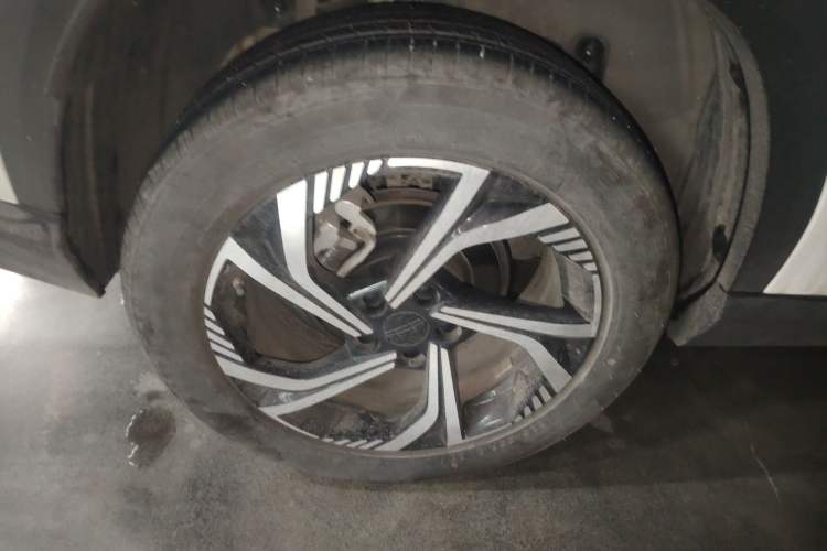 Used Geely Auto Emgrand X7 Sport 2024 1.5TD Smart Connect+