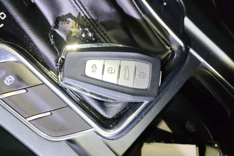 Used Geely Auto Emgrand 2020 1.5L CVT Upward Version
