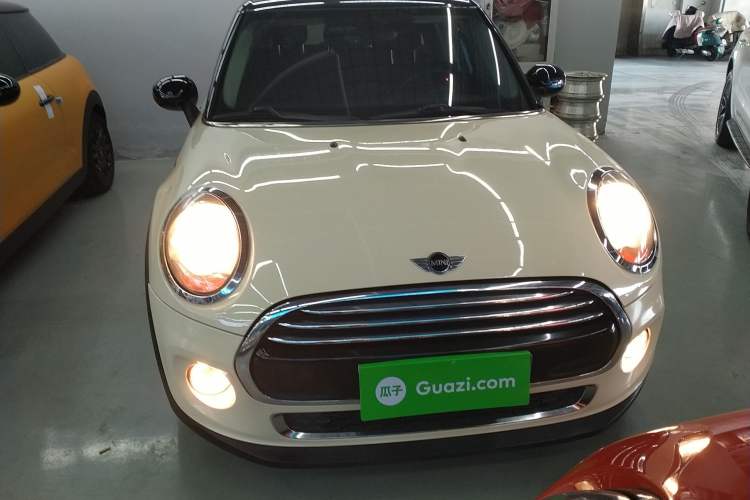 Used  MINI 2015 1.5T COOPER Fun Five-Door Edition
