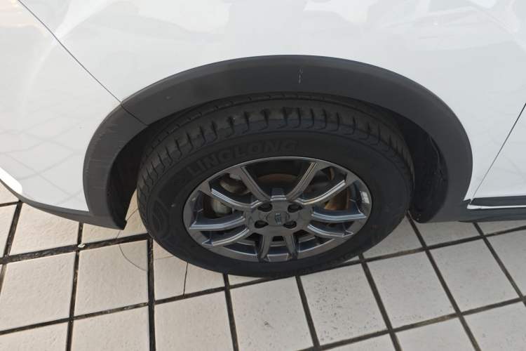 Used Geely Auto Vision X3 2021 PRO 1.5L CVT Deluxe Model
