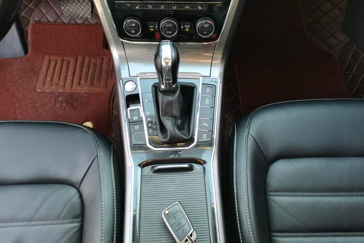 Used Volkswagen Passat 2017 330TSI DSG Luxury Edition
