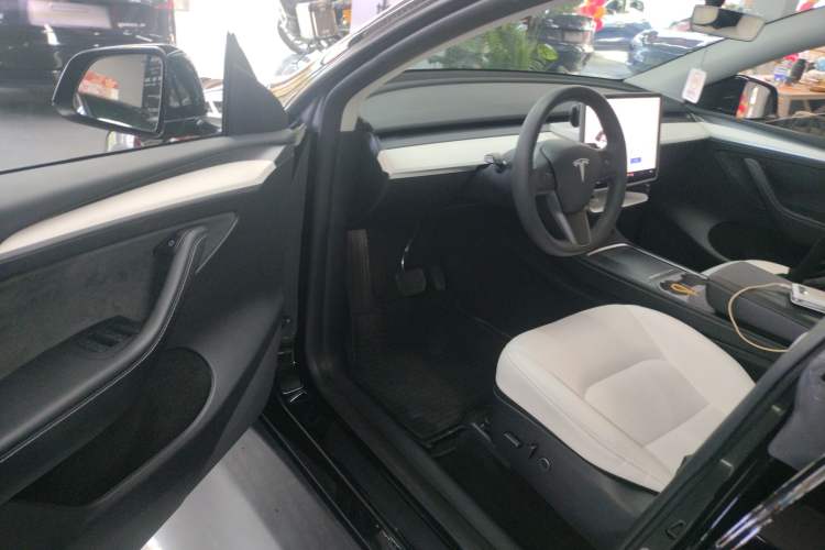 Used Tesla Model Y 2022 Revised Version Long-Range All-Wheel Drive
