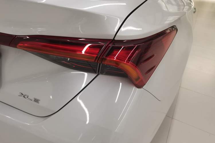 Used Toyota Avalon 2023 2.0L XLE Deluxe Edition
