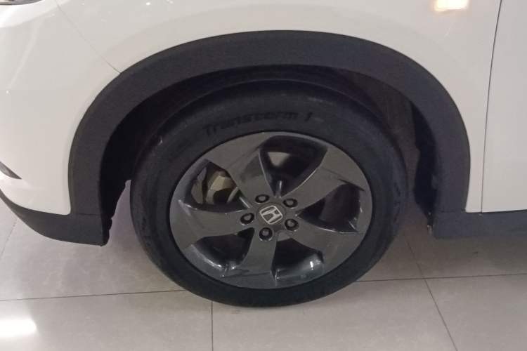 Used Honda Vezel 2016 1.8L CVT Front-Wheel Drive Pioneer Edition
