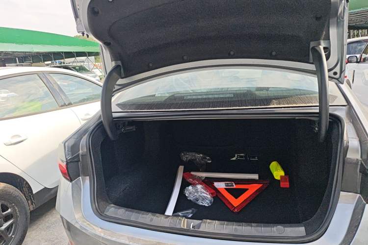 Used BYD Qin PLUS 2025 DM-i Smart Drive 55KM Leading Model
