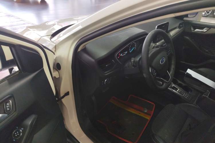 Used Ford Focus 2019 Sedan EcoBoost 180 Automatic Trend Edition
