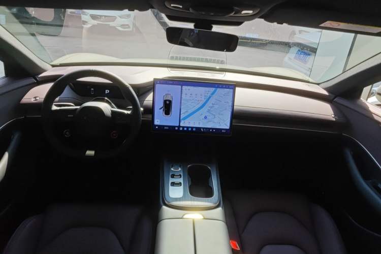 Used  SU7 2024 Rear-Drive Standard Founder Edition