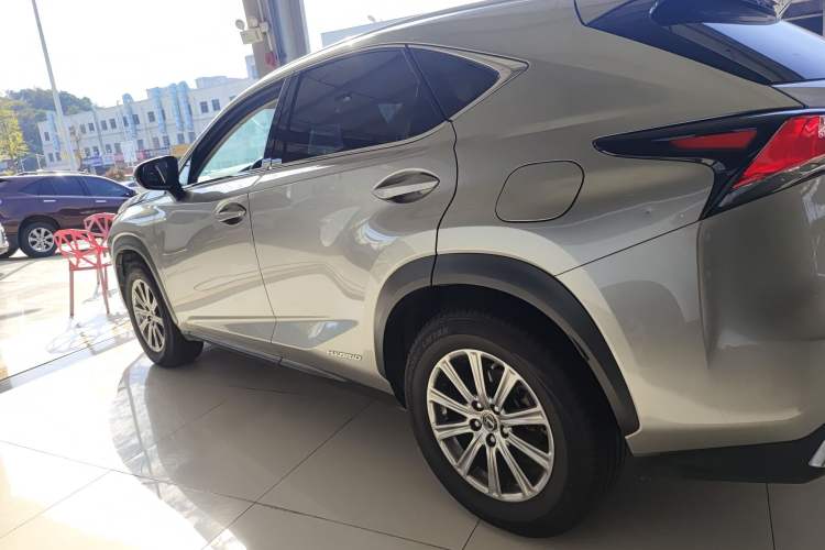 Used Lexus NX 2020 300h Front-Drive FENGSHANG Version China VI Standard
