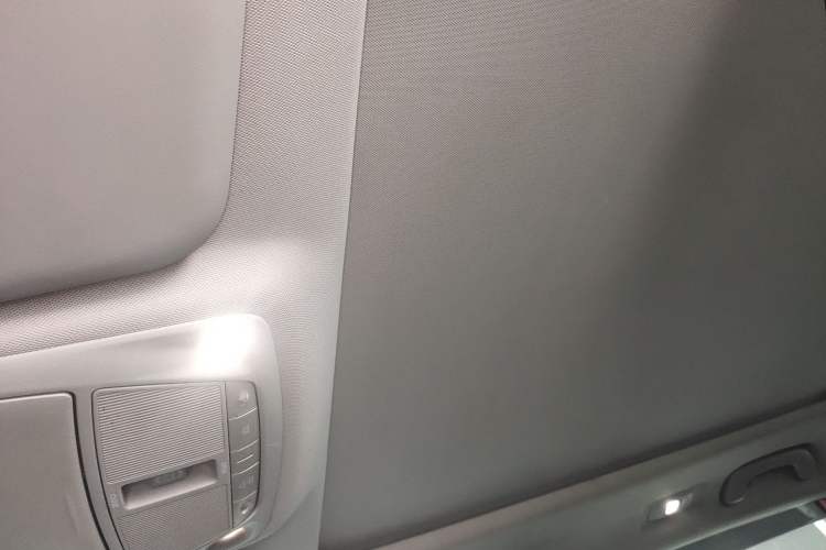 Used Renault Kadjar 2017 2.0L Two-Wheel-Drive Leading Edition
