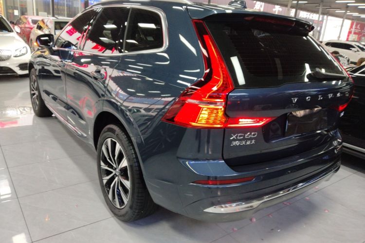 Used Volvo XC60 2024 B5 4x4 Smart Luxury Edition