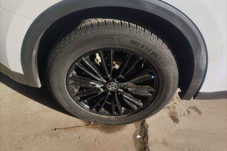 Used Venucia V 2021 260T Idol Edition
