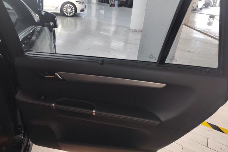 Used Mercedes-Benz R-Class 2014 R 320 4MATIC Business Model
