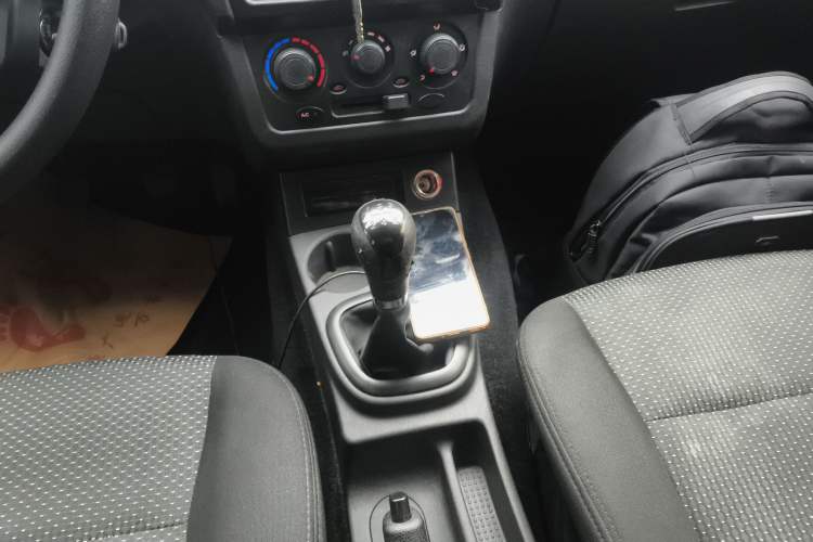 Used Dongfeng Fengon 330 2019 1.5L Manual Utility Grade I China VI