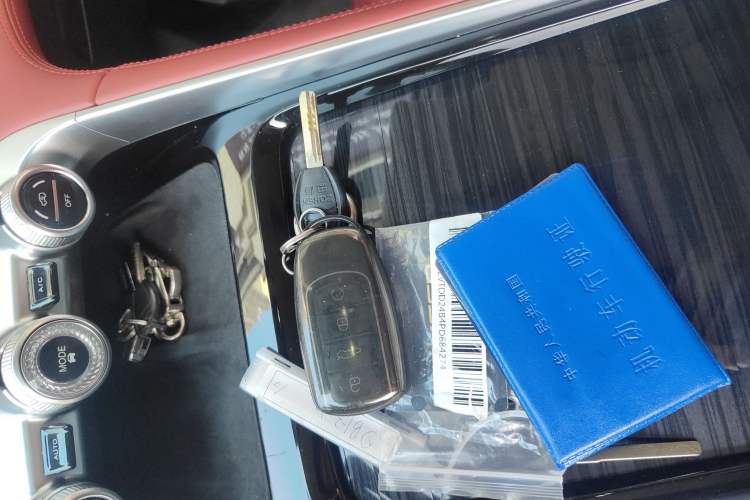 Used  Stellar 2023 400T Four-Wheel Drive Enjoying the Flying Fish Edition
