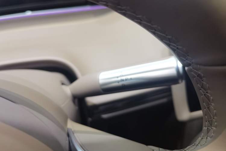 Used Hima Luxeed R7 2024 All-Electric 802 km Max
