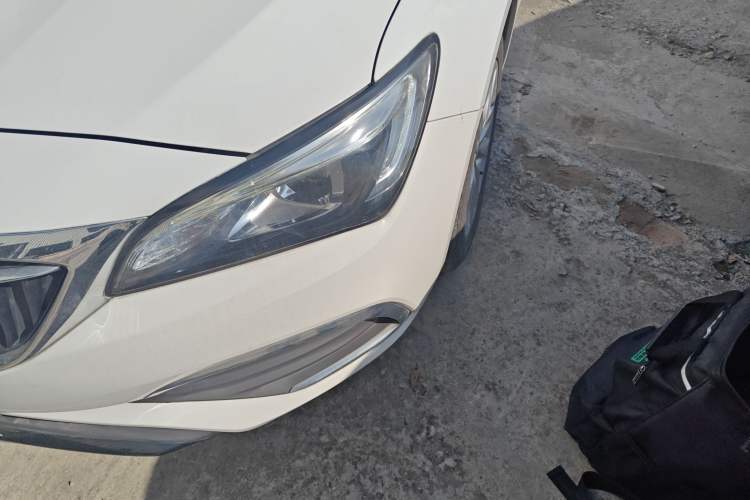 Used Buick Verano 2018 Sedan 20T Dual-Clutch Leading Model