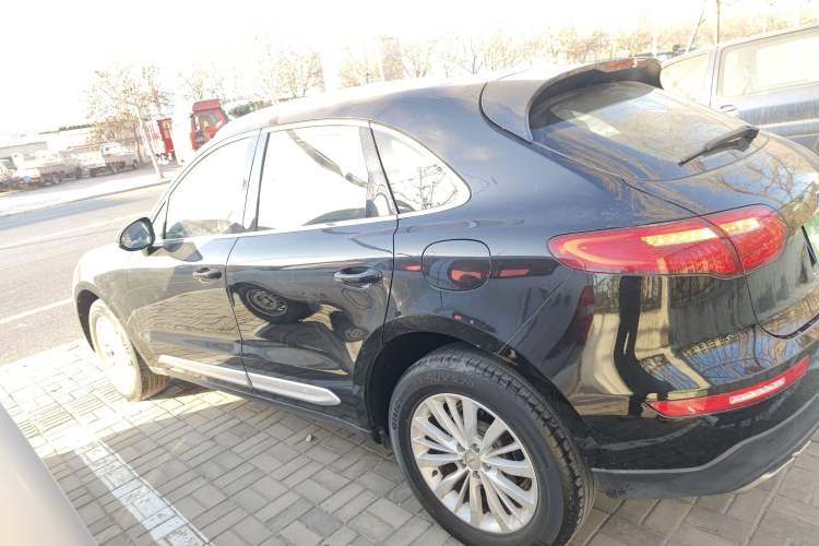 Used Zotye SR9 2017 2.0T Automatic Ultimate Light Edition