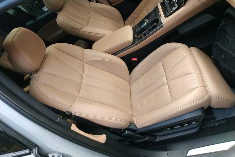 Used Nio ES8 2020 580 km Range Signature Edition Six-Seater Version
