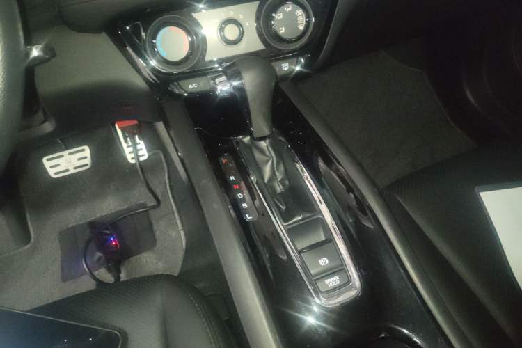 Used Honda Vezel 2015 1.5L CVT two-wheel drive Comfort trim