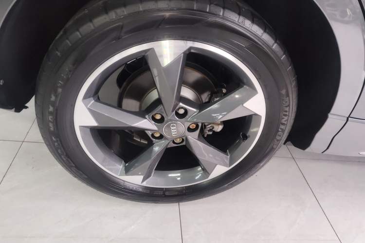 Used Audi Q3 2020 35 TFSI Fashion Dynamic Model
