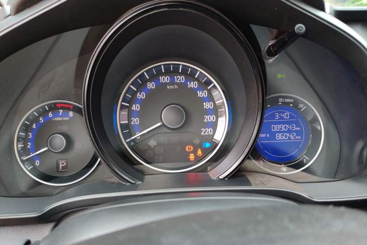 Used Honda Fit 2016 1.5L LXS CVT Comfort Sunroof Version
