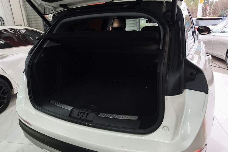 Used Lincoln Corsair 2022 2.0T Two-Wheel Drive Deluxe Edition