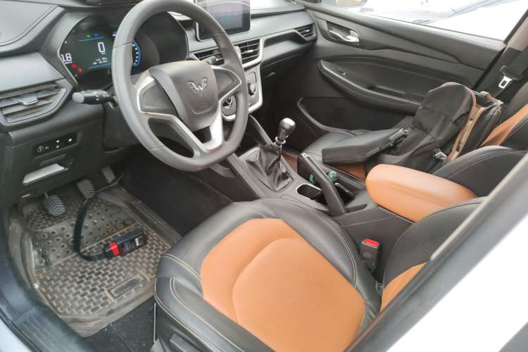 Used Wuling Hongguang S3 2019 Automatic Clutch Version 1.5L Manual Comfort Model China V Standard