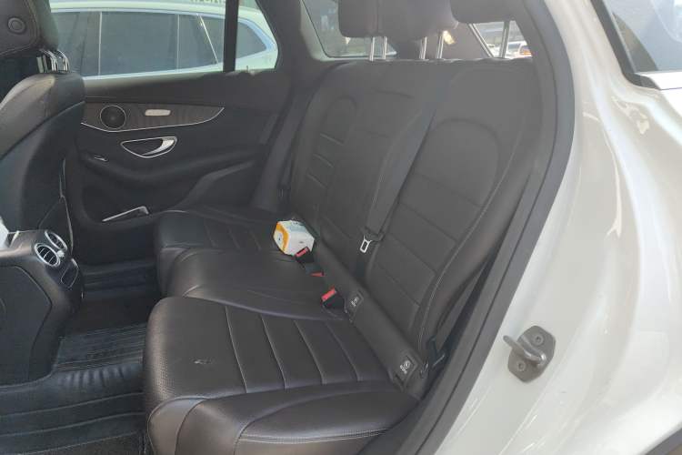 Used Mercedes-Benz GLC 2020 Facelift GLC 260 L 4MATIC Luxury Edition
